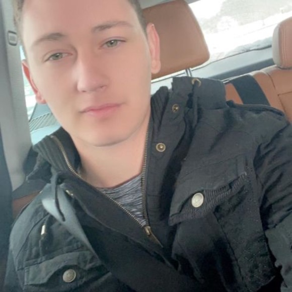 Meet your Posher, Benjamin - Picture 1 of 1